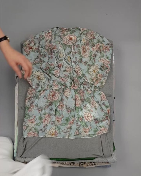 Фотография  102 - MILL STUDIO Summer mix#15 кг, ЛОТ №3800 оптом в Пскове и Псковской области