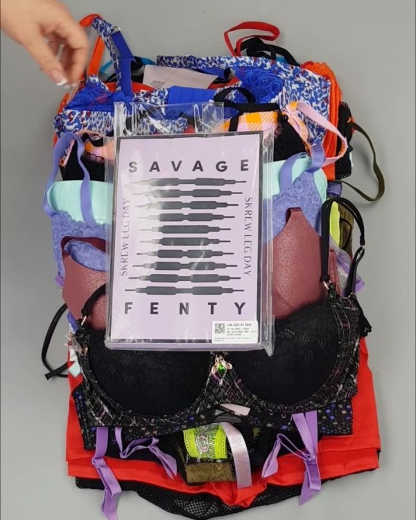 Фотография  600 - Нижнее белье Savage#50 шт, ЛОТ №4037 оптом в Пскове и Псковской области