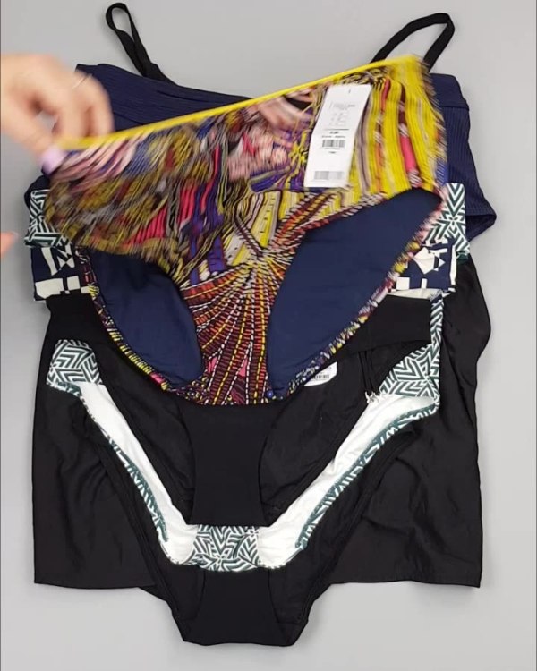 Фотография  348 - Купальники Chantelle#30 шт, ЛОТ №4410 оптом в Пскове и Псковской области