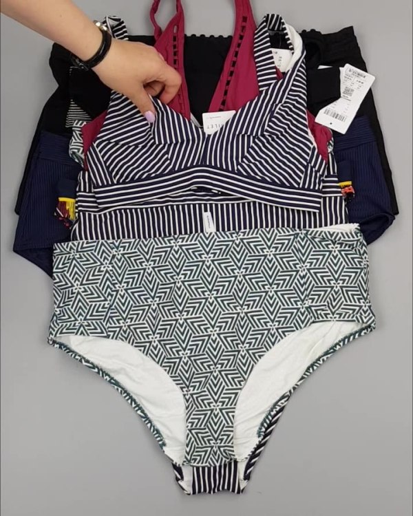 Фотография  589 - Купальники Chantelle#23 шт, ЛОТ №4412 оптом в Пскове и Псковской области