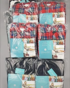 Фотография  638 - Халаты, комбинезоны (семейный) СТОК CAN#10 кг, ЛОТ №4452 оптом в Пскове и Псковской области