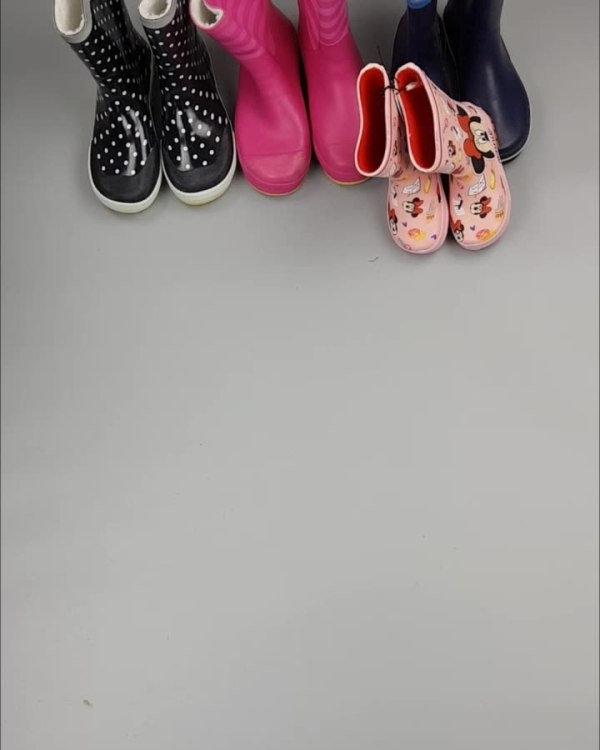 Фотография  527 - Обувь ALDI дети лето#10 кг, ЛОТ №4457 оптом в Пскове и Псковской области