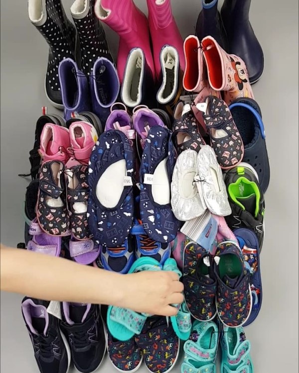 Фотография  305 - Обувь ALDI дети лето#10 кг, ЛОТ №4457 оптом в Пскове и Псковской области