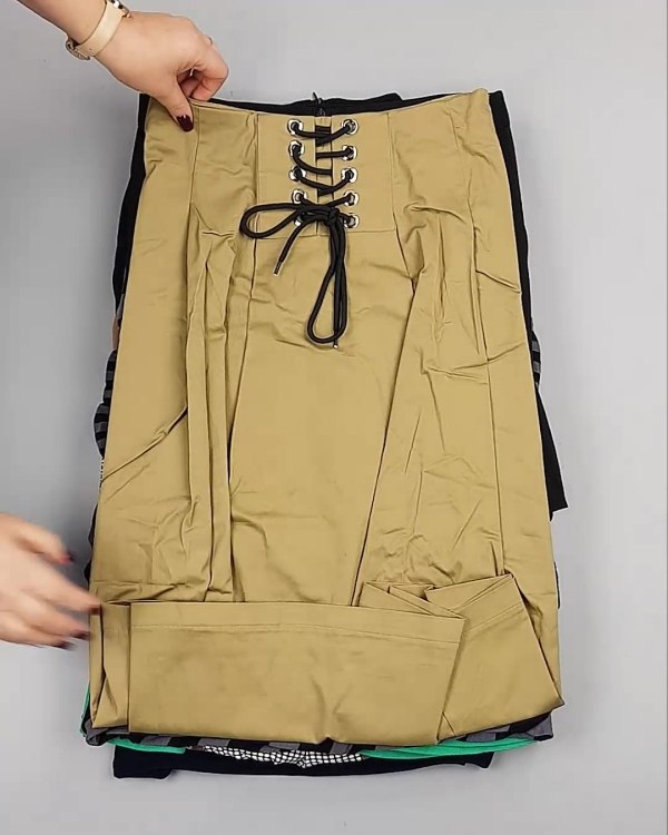 Фотография  317 - Юбки Корея#20 шт, ЛОТ №5061 оптом в Пскове и Псковской области