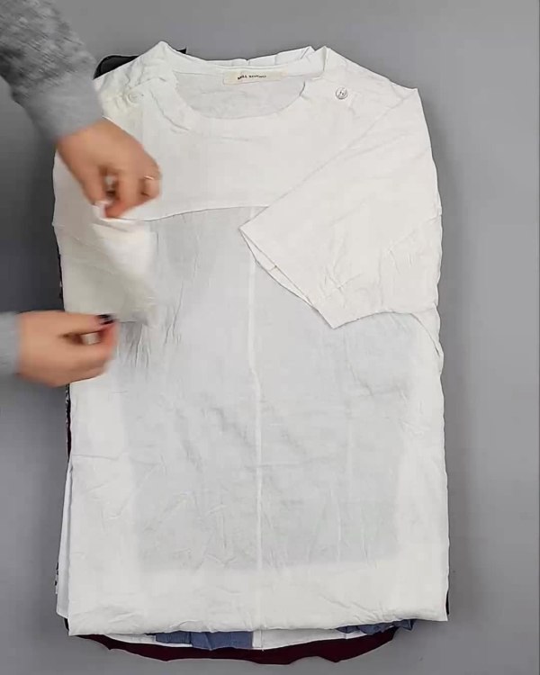 Фотография  609 - Блузки Корея#20 шт, ЛОТ №5621 оптом в Пскове и Псковской области