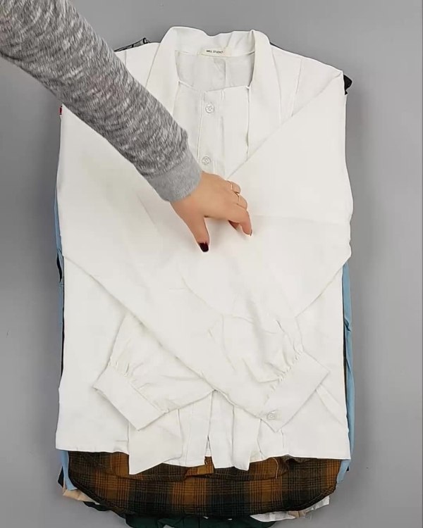 Фотография  349 - Блузки Корея#20 шт, ЛОТ №5622 оптом в Пскове и Псковской области