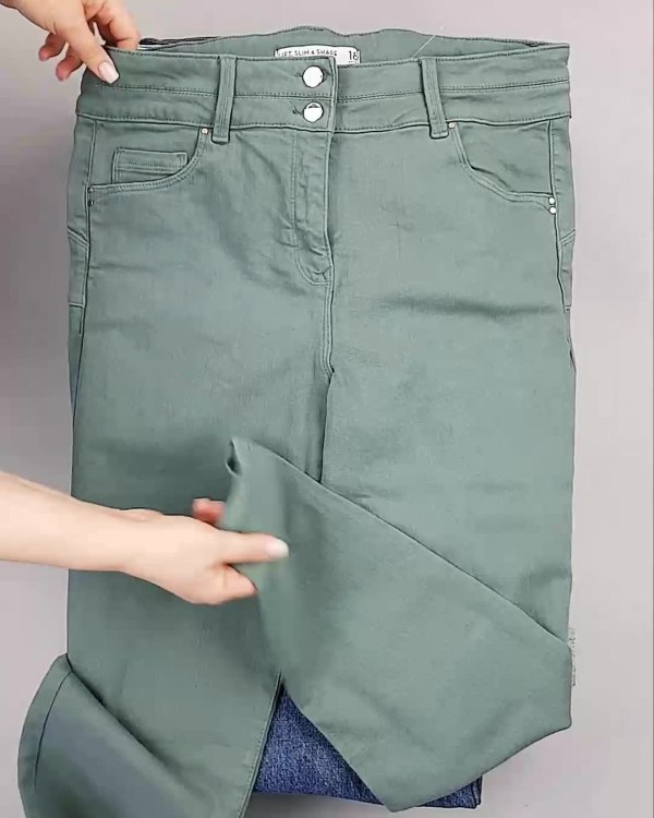 Фотография  663 - Джинсы NEXT Women#10 кг, ЛОТ №5876 оптом в Пскове и Псковской области