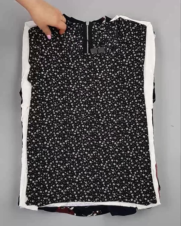 Фотография  894 - Блузки Bestseller 44#5 кг, ЛОТ №6084 оптом в Пскове и Псковской области