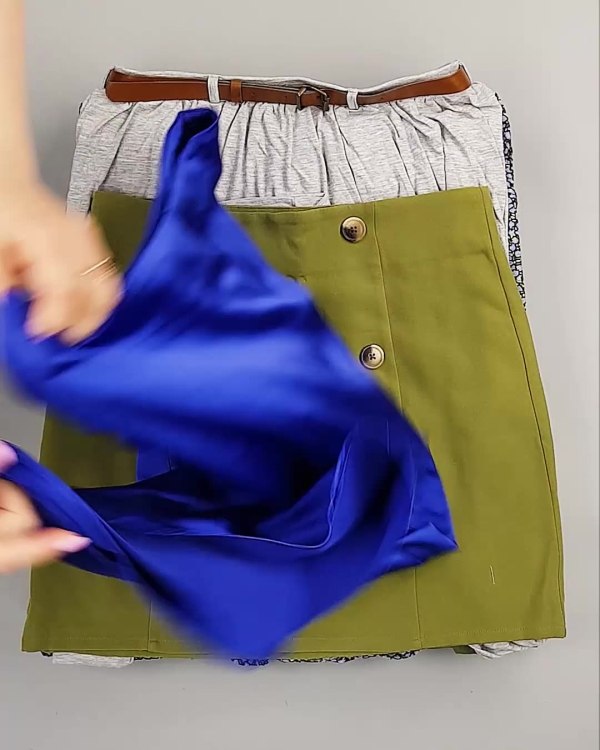 Фотография  909 - Юбки Bestseller 44#5 кг, ЛОТ №6119 оптом в Пскове и Псковской области