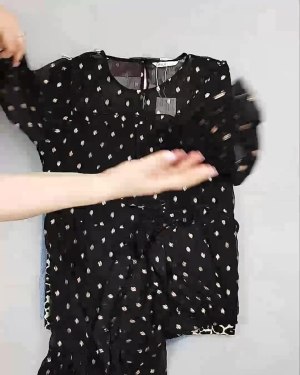 Фотография  189 - DK, Bestseller Summer mix#50 кг, ЛОТ №6186 оптом в Пскове и Псковской области