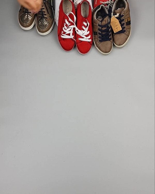 Фотография  182 - Обувь СТОК дети лето#15,7 кг, ЛОТ №6188 оптом в Пскове и Псковской области