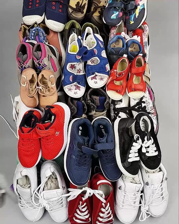 Фотография  283 - Обувь СТОК дети лето#15,4 кг, ЛОТ №6191 оптом в Пскове и Псковской области