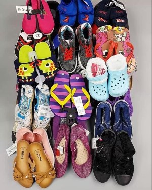 Фотография  935 - Обувь детская СТОК Summer#7,85 кг, ЛОТ №6196 оптом в Пскове и Псковской области