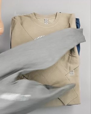 Фотография  419 - Толстовки СТОК CAN#15 кг, ЛОТ №6268 оптом в Пскове и Псковской области