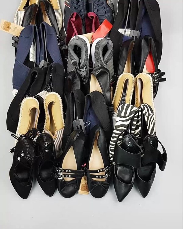 Фотография  609 - Обувь СТОК лето шт#20 шт, ЛОТ №6358 оптом в Пскове и Псковской области