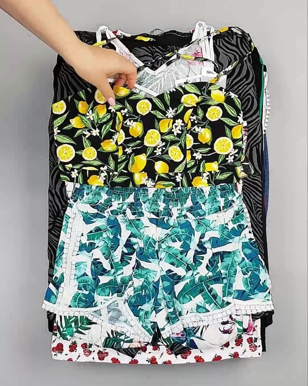 Фотография  615 - CALZEDONIA лето mix#50 шт, ЛОТ №6366 оптом в Пскове и Псковской области