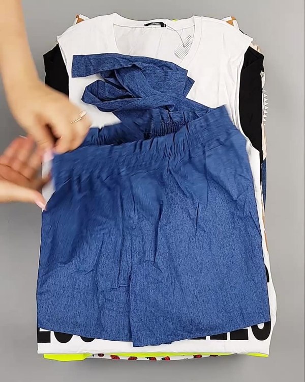 Фотография  832 - CALZEDONIA лето mix#50 шт, ЛОТ №6366 оптом в Пскове и Псковской области