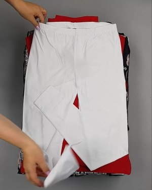 Фотография  414 - DK, Bestseller + Summer mix#15 кг, ЛОТ №6410 оптом в Пскове и Псковской области