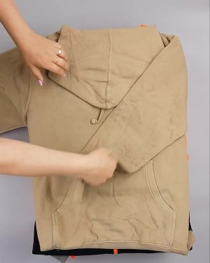 Фотография  167 - Толстовки СТОК CAN 0424#10 кг, ЛОТ №6425 оптом в Пскове и Псковской области