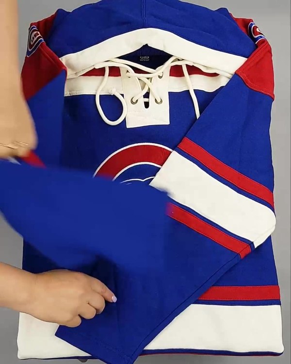 Фотография  893 - Толстовки СТОК CAN 0424#10 кг, ЛОТ №6425 оптом в Пскове и Псковской области