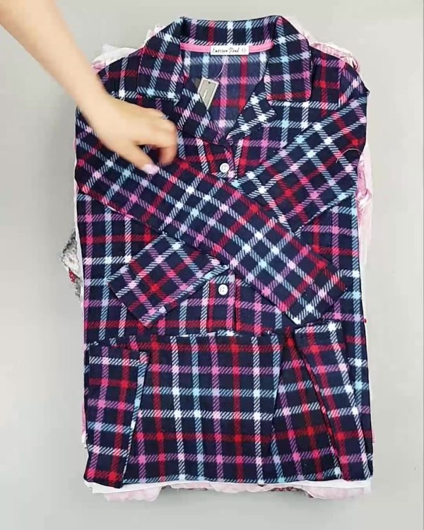 Фотография  156 - Домашняя одежда CAN#10 кг, ЛОТ №6482 оптом в Пскове и Псковской области