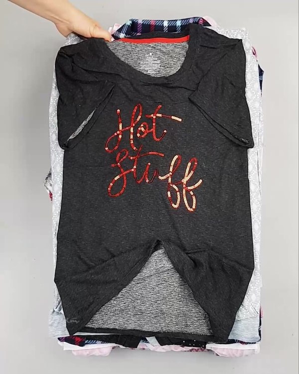 Фотография  587 - Домашняя одежда CAN#10 кг, ЛОТ №6482 оптом в Пскове и Псковской области