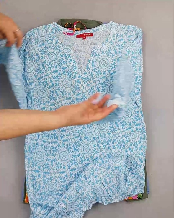 Фотография  695 - Платья Bestseller 44#5 кг, ЛОТ №6538 оптом в Пскове и Псковской области