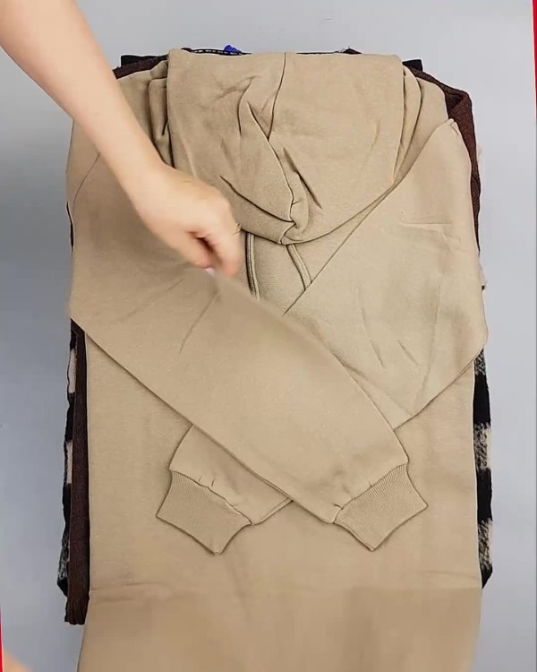 Фотография  900 - PIECES+NOISY MAY mix 074#15 кг, ЛОТ №6559 оптом в Пскове и Псковской области