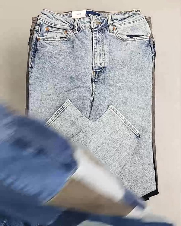 Фотография  350 - Джинсы женские Дания#10 кг, ЛОТ №6762 оптом в Пскове и Псковской области