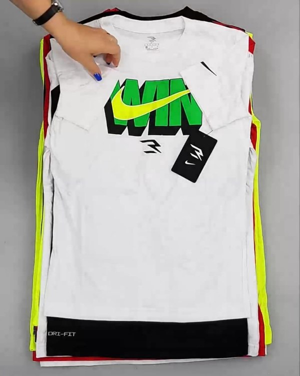 Фотография  554 - Футболки детские NIKE CAN 084#5 кг, ЛОТ №6862 оптом в Пскове и Псковской области