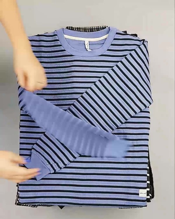 Фотография  713 - DK+Bestseller Winter mix 064#15 кг, ЛОТ №6896 оптом в Пскове и Псковской области