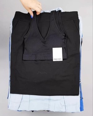 Фотография  490 - DK+Bestseller Winter mix 064#15 кг, ЛОТ №6896 оптом в Пскове и Псковской области