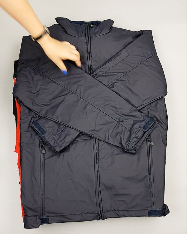 Фотография  867 - Ветровки CAN 084#10 кг, ЛОТ №6939 оптом в Пскове и Псковской области