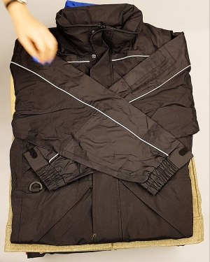 Фотография  661 - Ветровки CAN 084#10 кг, ЛОТ №6939 оптом в Пскове и Псковской области