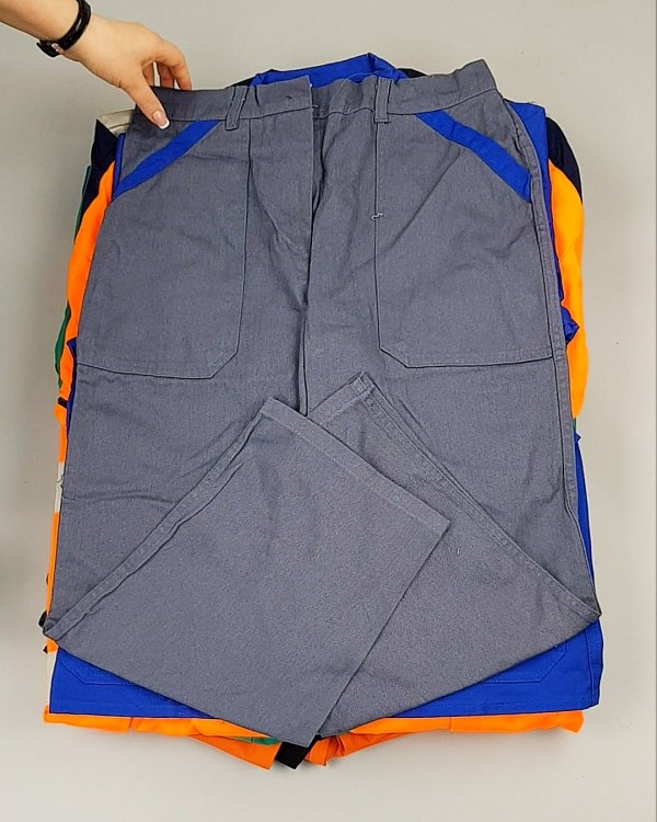 Фотография  589 - Рабочая одежда#25 кг оптом в Пскове и Псковской области