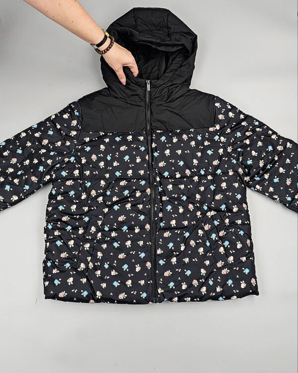 Фотография  136 - Верхняя одежда VILA#10,2 кг, ЛОТ №6825 оптом в Пскове и Псковской области