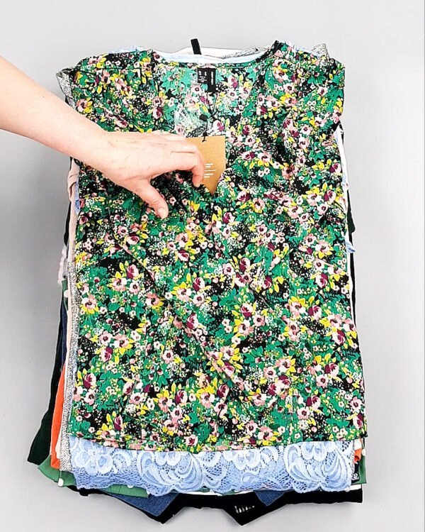 Фотография  585 - BESTSELLER Women mix шт#30 шт, ЛОТ №8236 оптом в Пскове и Псковской области