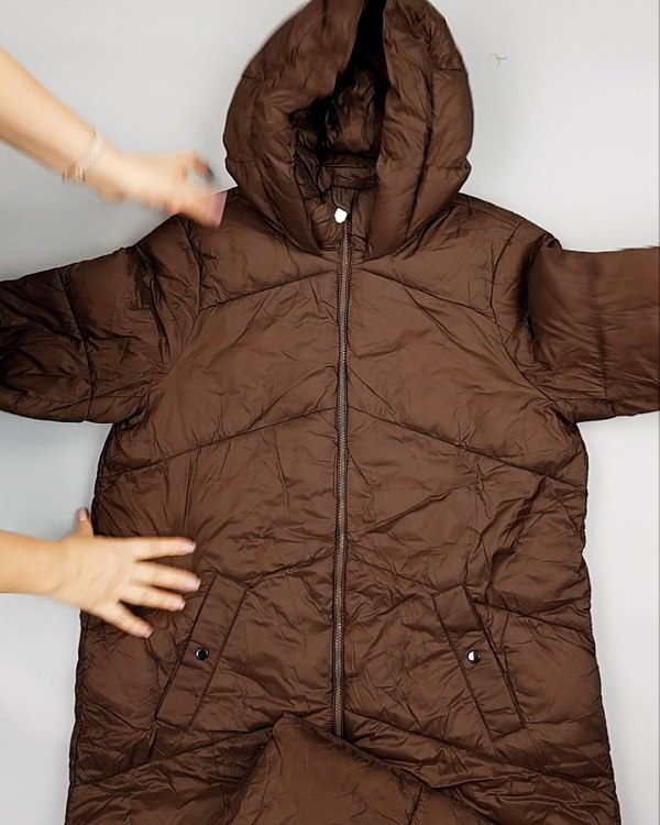 Фотография  735 - Верхняя одежда Дания#9,9 кг, ЛОТ №7057 оптом в Пскове и Псковской области