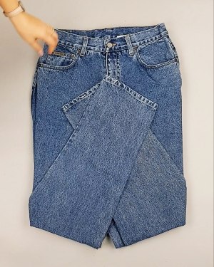 Фотография  412 - Джинсы CALVIN KLEIN муж #8,1 кг, ЛОТ №7022 оптом в Пскове и Псковской области