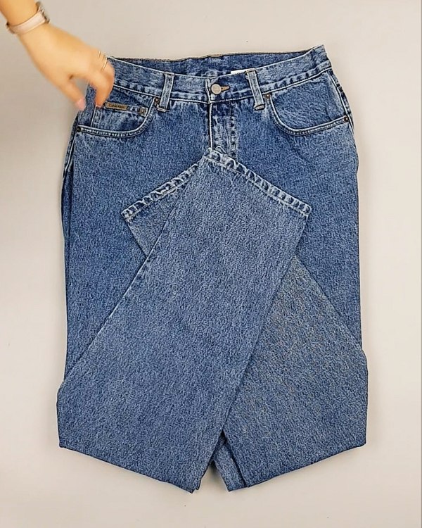 Фотография  896 - Джинсы CALVIN KLEIN муж #8,1 кг, ЛОТ №7022 оптом в Пскове и Псковской области