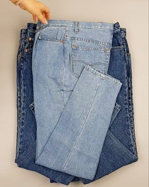 Фотография  704 - Джинсы LEVIS муж #7,7 кг, ЛОТ №7016 оптом в Пскове и Псковской области