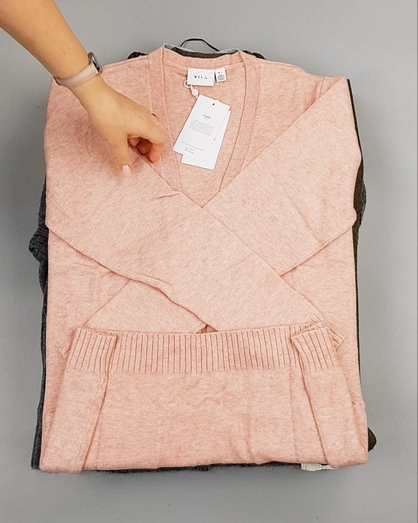 Фотография  985 - Кардиганы VILA W 104#7 кг, ЛОТ №7155 оптом в Пскове и Псковской области