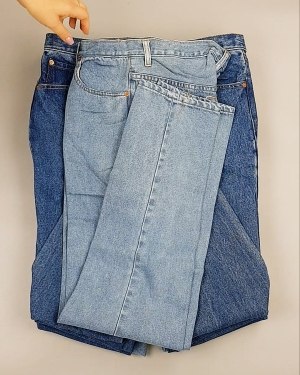 Фотография  758 - Джинсы LEVIS муж #7,7 кг, ЛОТ №7017 оптом в Пскове и Псковской области