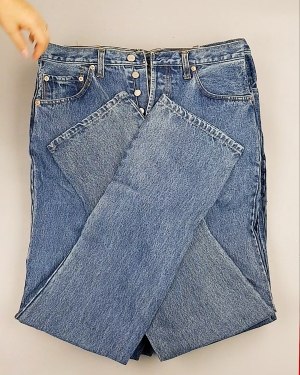 Фотография  620 - Джинсы LEVIS муж #7,6 кг, ЛОТ №7014 оптом в Пскове и Псковской области