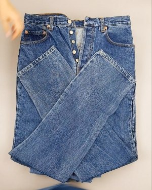 Фотография  251 - Джинсы LEVIS муж #7,5 кг, ЛОТ №7013 оптом в Пскове и Псковской области