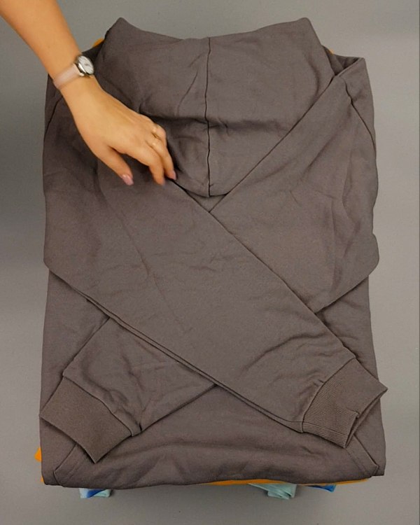 Фотография  703 - HOODIE CAN 084#10 кг, ЛОТ №7034 оптом в Пскове и Псковской области