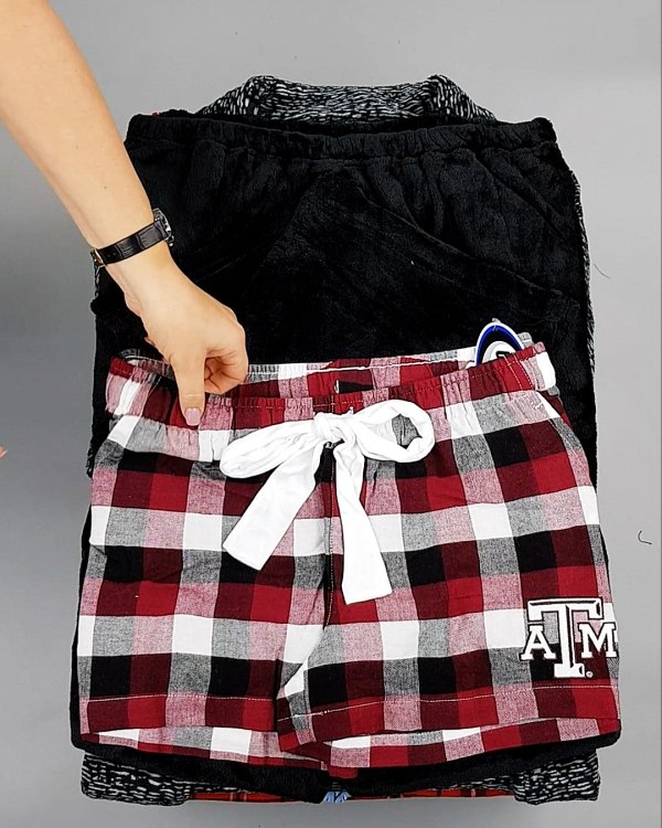 Фотография  823 - Пижамы СТОК CAN 084#10 кг, ЛОТ №6975 оптом в Пскове и Псковской области