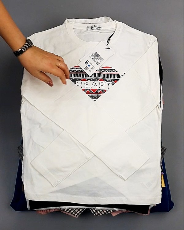 Фотография  220 - TO BE TOO Kids 114#5 кг, ЛОТ №7299 оптом в Пскове и Псковской области