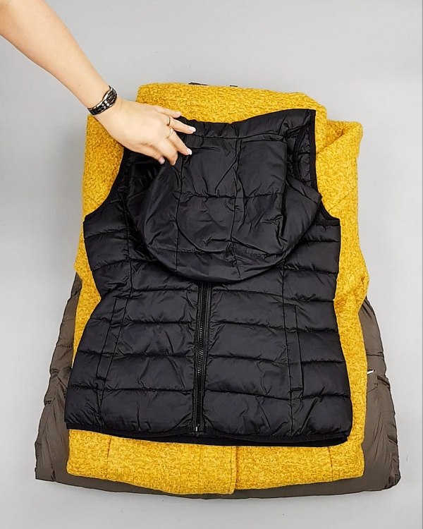 Фотография  412 - Верхняя одежда ONLY 104#10 кг, ЛОТ №7194 оптом в Пскове и Псковской области