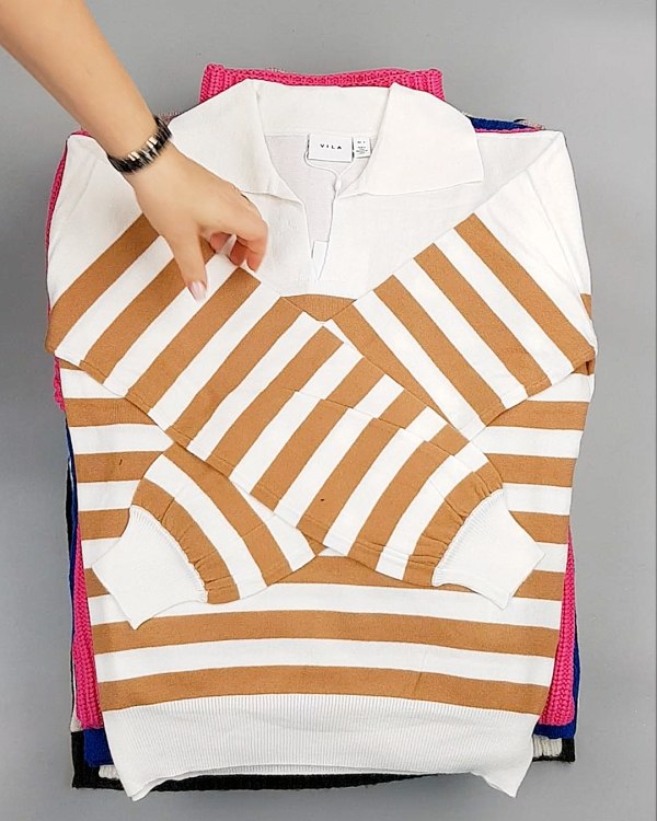 Фотография  698 - Джемпера Bestseller 104#7 кг, ЛОТ №7229 оптом в Пскове и Псковской области